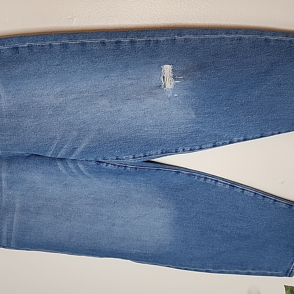 NEW LOFT Destructed Fresh Cut High Rise Barrel Jeans Med Blue Wash Women Spring - Picture 11 of 16
